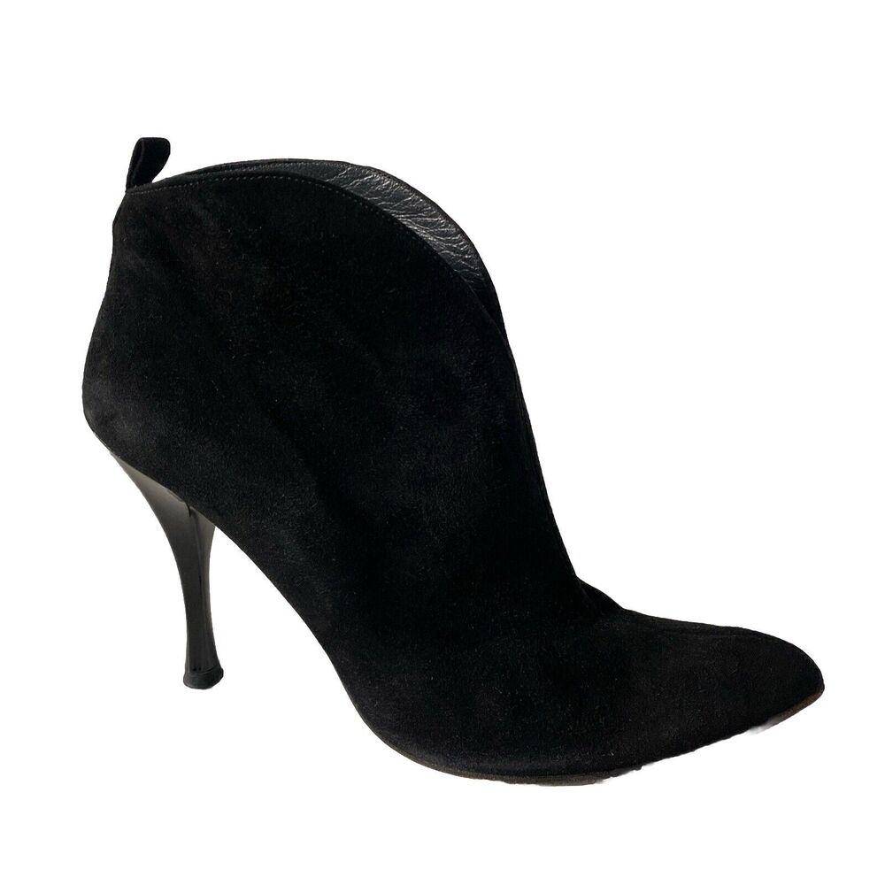 Stuart Weitzman Suede Bootie Ankle Boot Black Pointed Toe Split Front He…